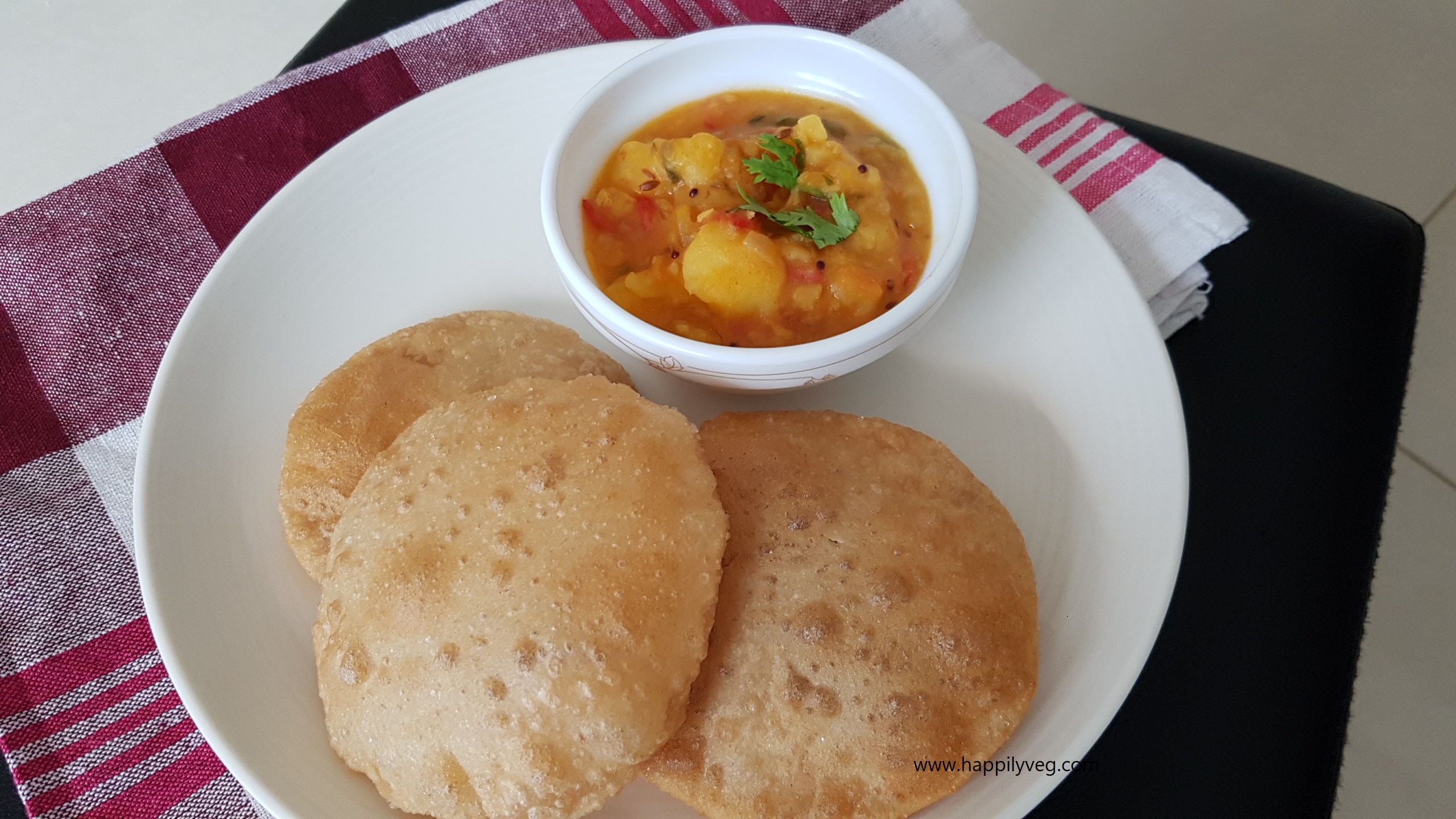 Easy Poori Recipe, Make Puffed Puri at home